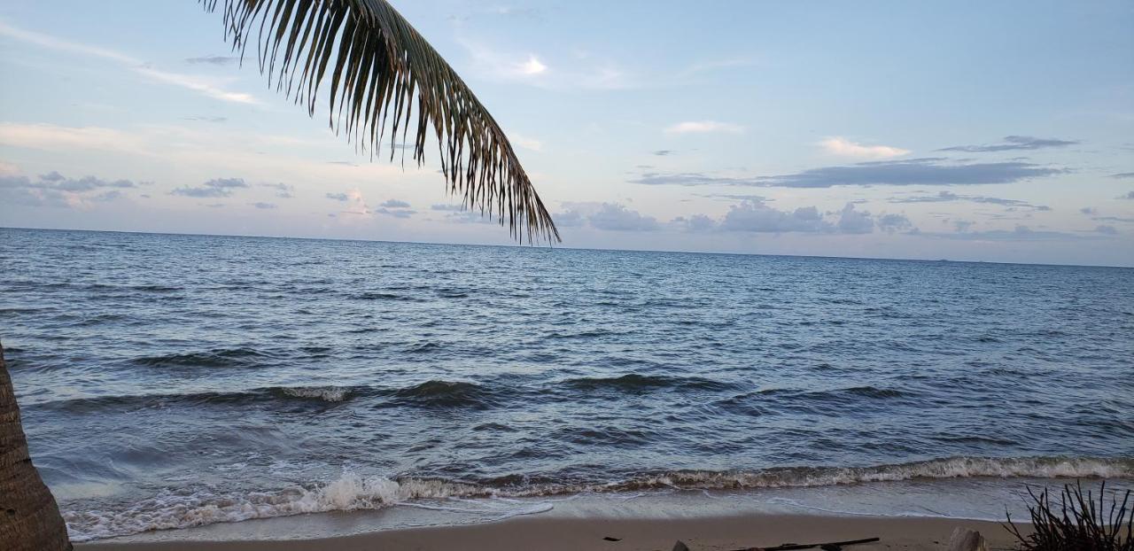 Pal'S On The Beach - Dangriga, Belize Esterno foto
