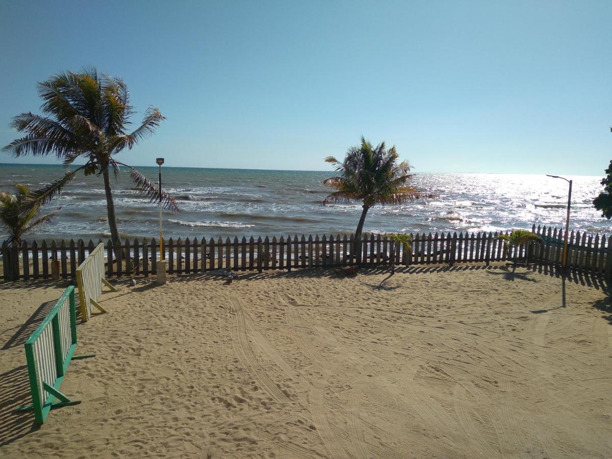 Pal'S On The Beach - Dangriga, Belize Esterno foto