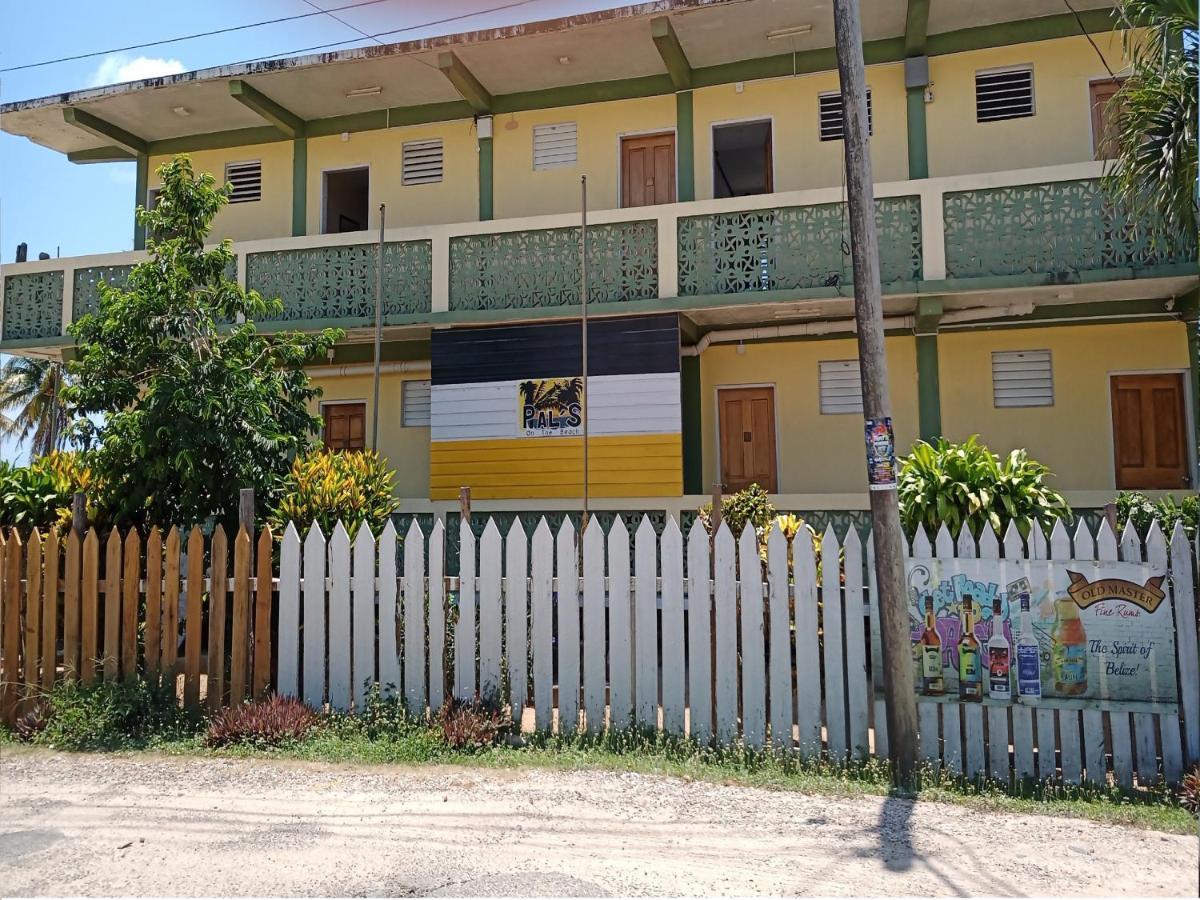 Pal'S On The Beach - Dangriga, Belize Esterno foto