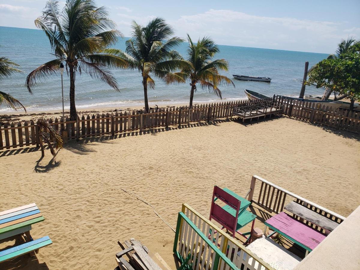 Pal'S On The Beach - Dangriga, Belize Esterno foto