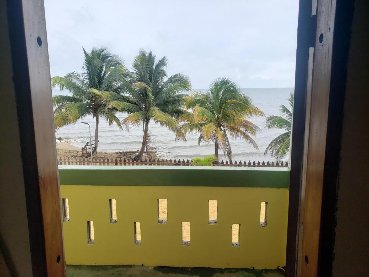 Pal'S On The Beach - Dangriga, Belize Esterno foto