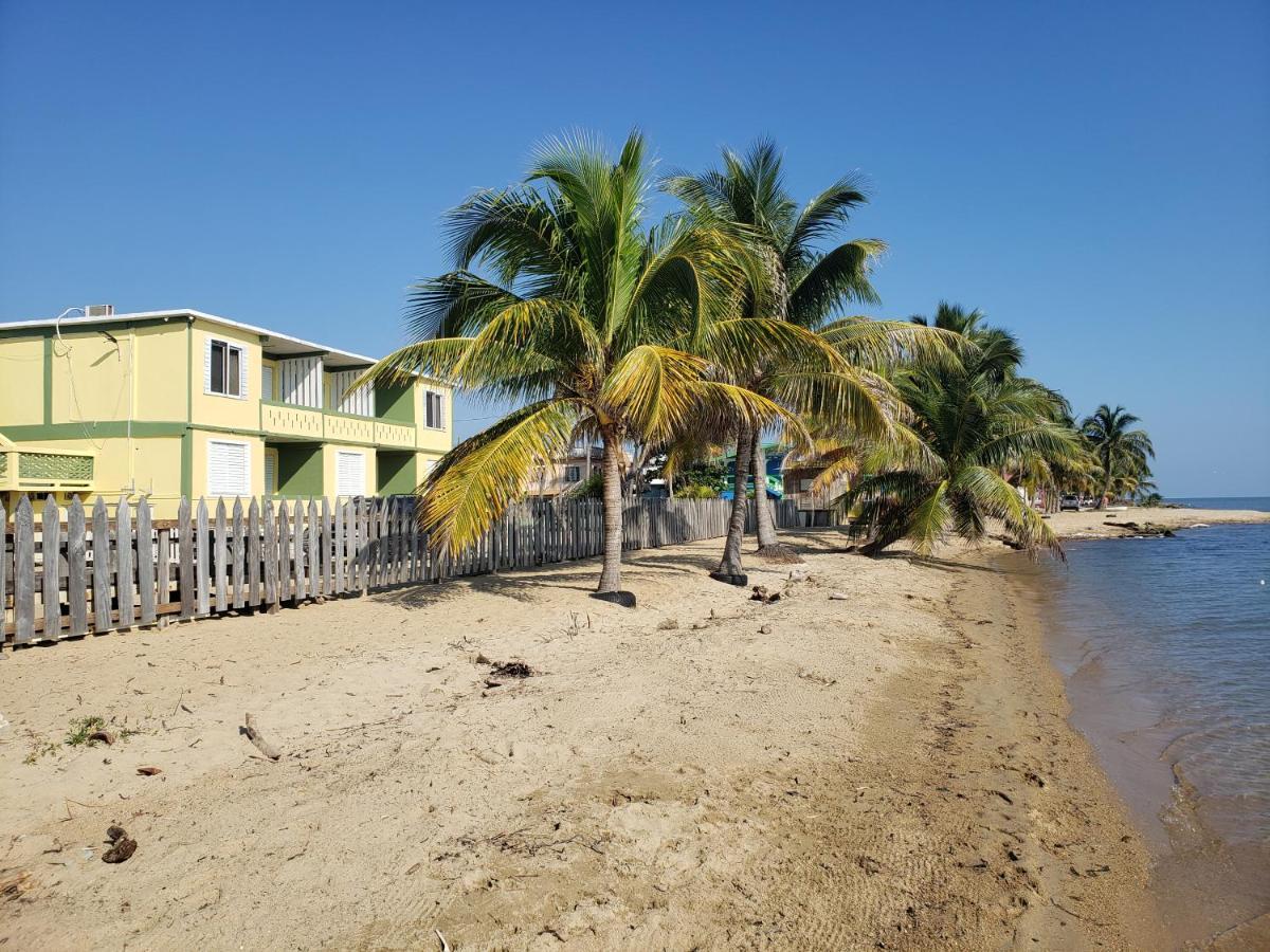 Pal'S On The Beach - Dangriga, Belize Esterno foto